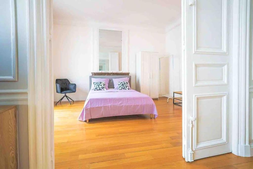 Appartement Avenue Des Champs-elysees, D'exception Paris